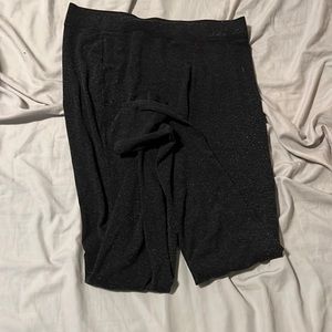 dark grey leggings